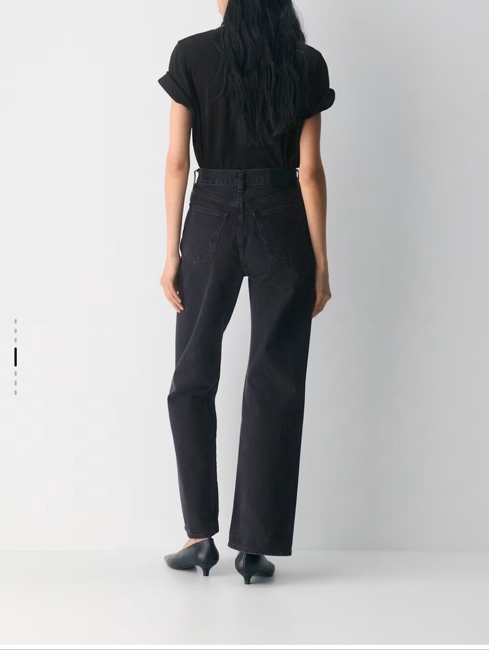 FARAH HIGH-RISE Classic Straight Leg Jeans in Washed Black